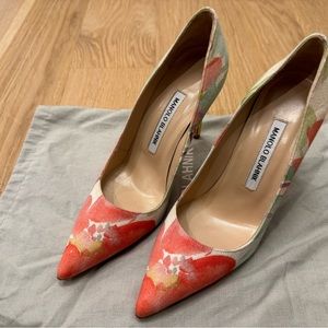 New MANOLO BLAHNIK BB 105 Flower Floral Red Green Cream Heels Pumps Shoes 36